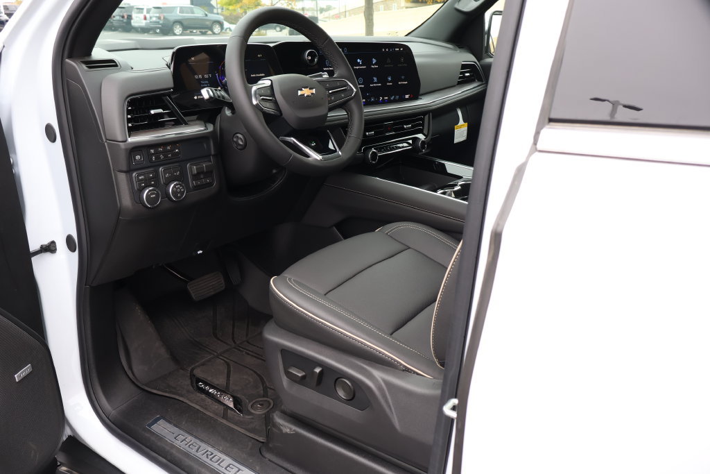 New 2026 Chevrolet Tahoe Premier w/ Sun And Tow Package AWD/4WD image 14