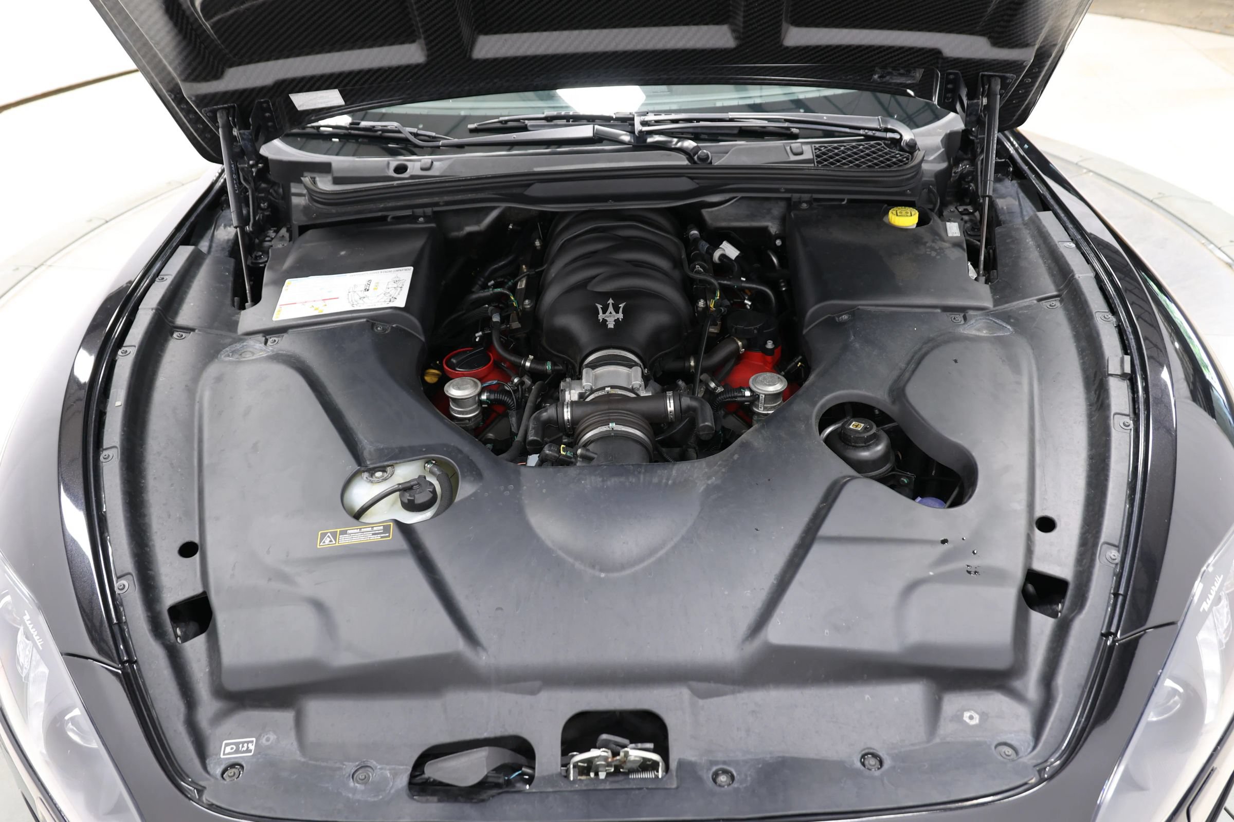 Used 2016 Maserati GranTurismo Sport RWD image 85