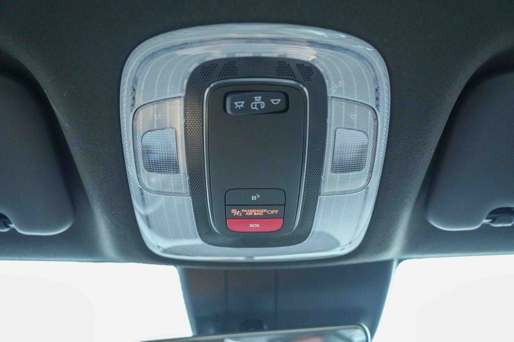 Used 2025 Hyundai Elantra N image 42