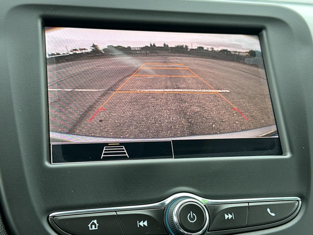 Used 2024 Chevrolet Equinox LS FWD image 18
