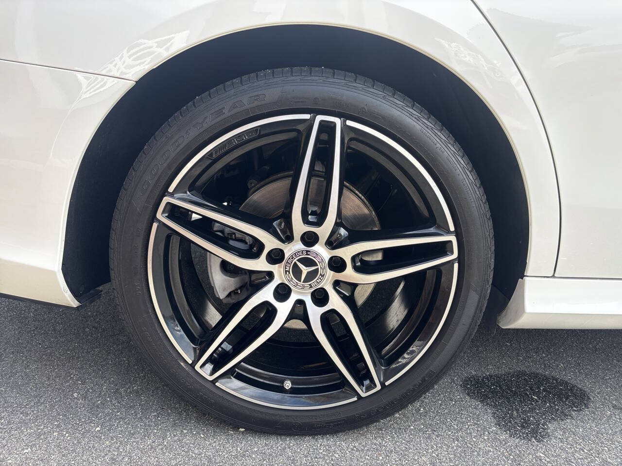 Used 2020 Mercedes-Benz E 350 Sedan image 44