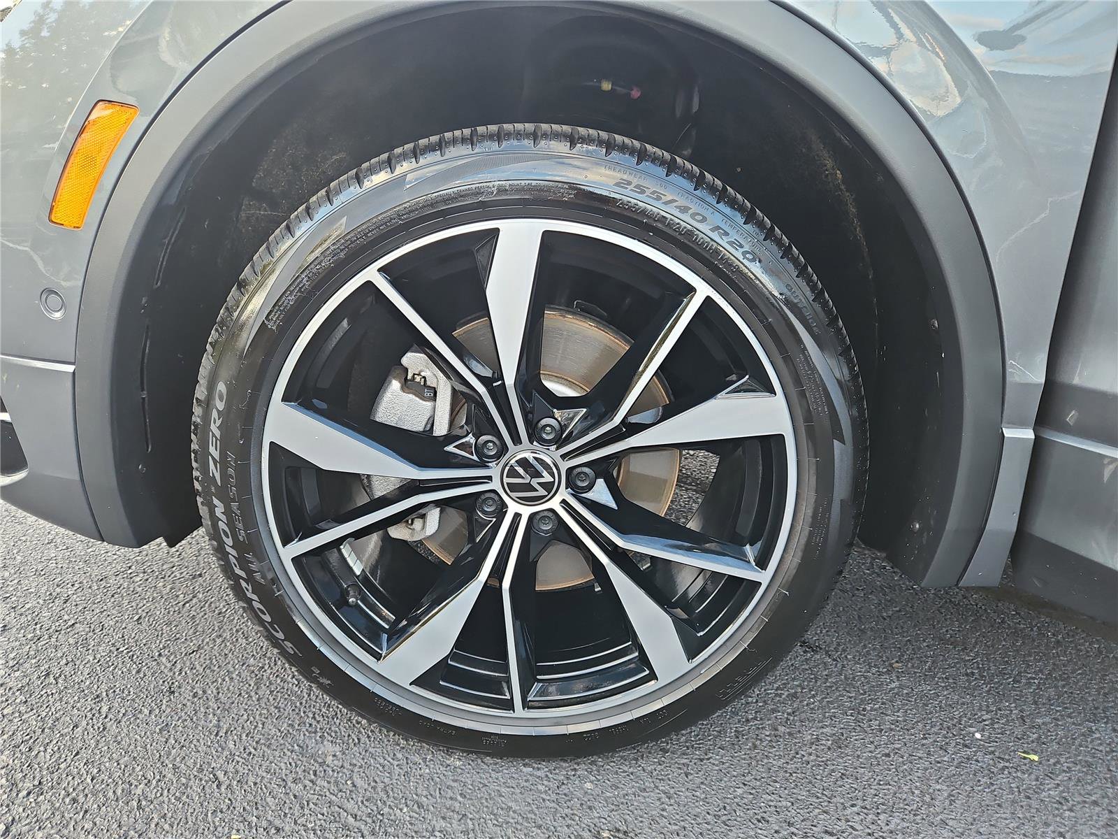 Certified 2023 Volkswagen Tiguan SEL R-Line image 11