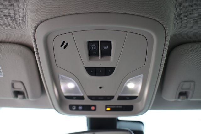 Used 2015 Chevrolet Impala LTZ FWD image 36