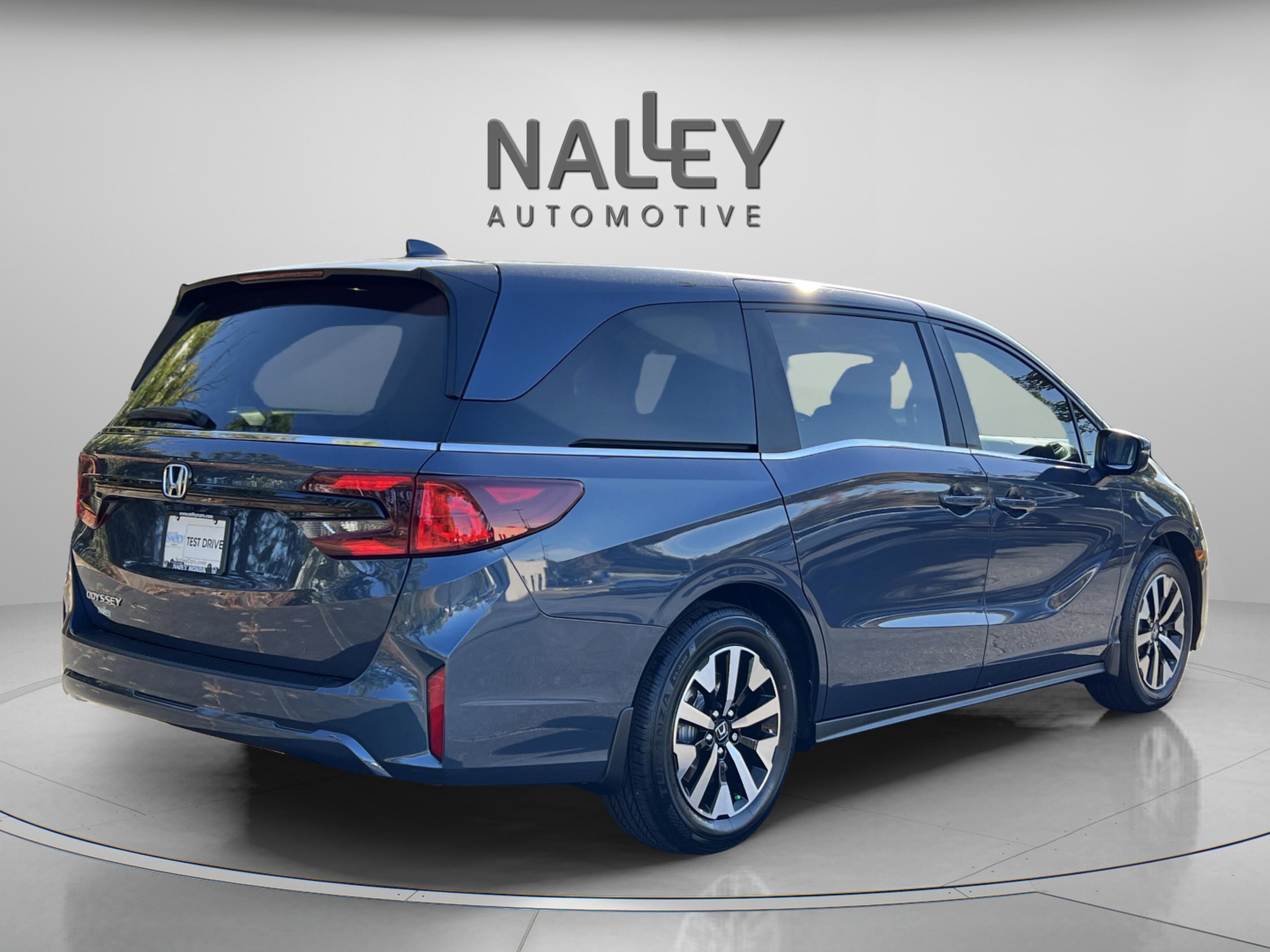 New 2026 Honda Odyssey EX-L image 7