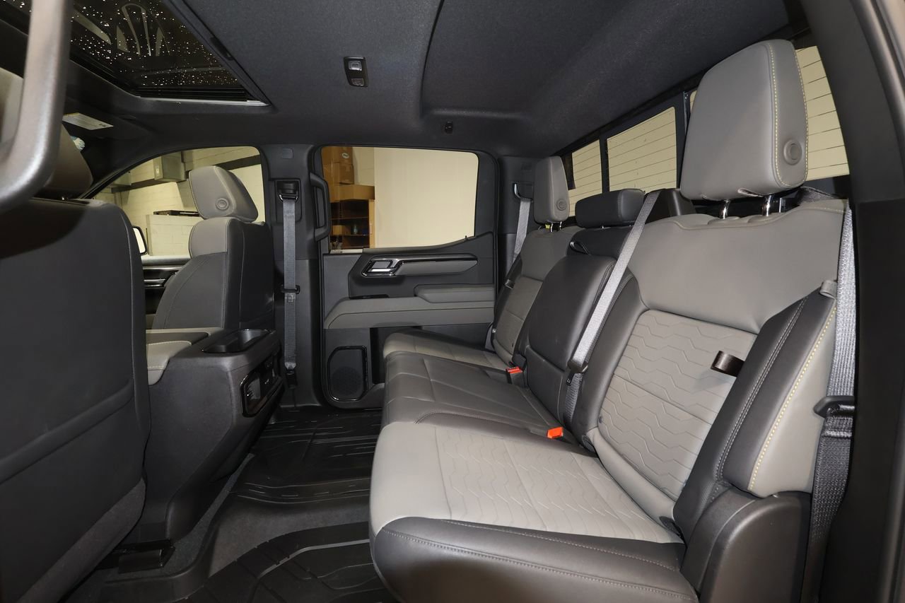 Used 2025 Chevrolet Silverado 1500 ZR2 w/ Technology Package image 25