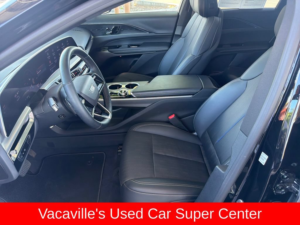 Used 2024 Cadillac Lyriq Luxury RWD image 9