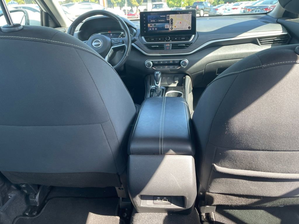 Used 2023 Nissan Altima 2.5 SV w/ SV Premium Package image 29