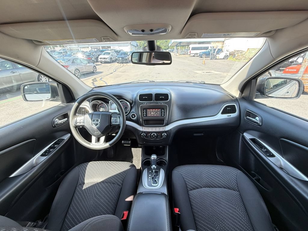 Used 2018 Dodge Journey SE w/ Blacktop Package FWD image 19