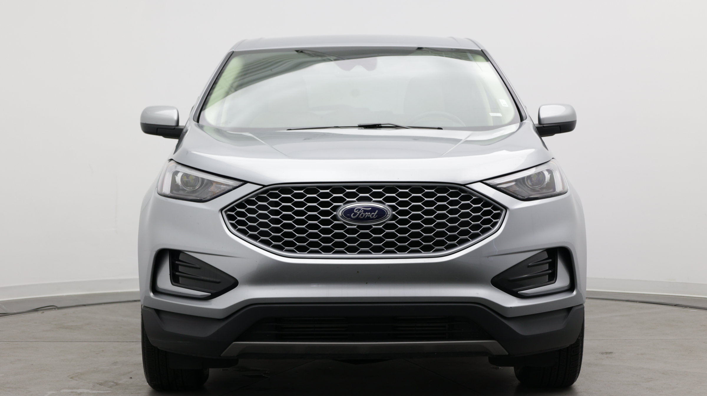 Used 2024 Ford Edge SEL AWD/4WD image 2