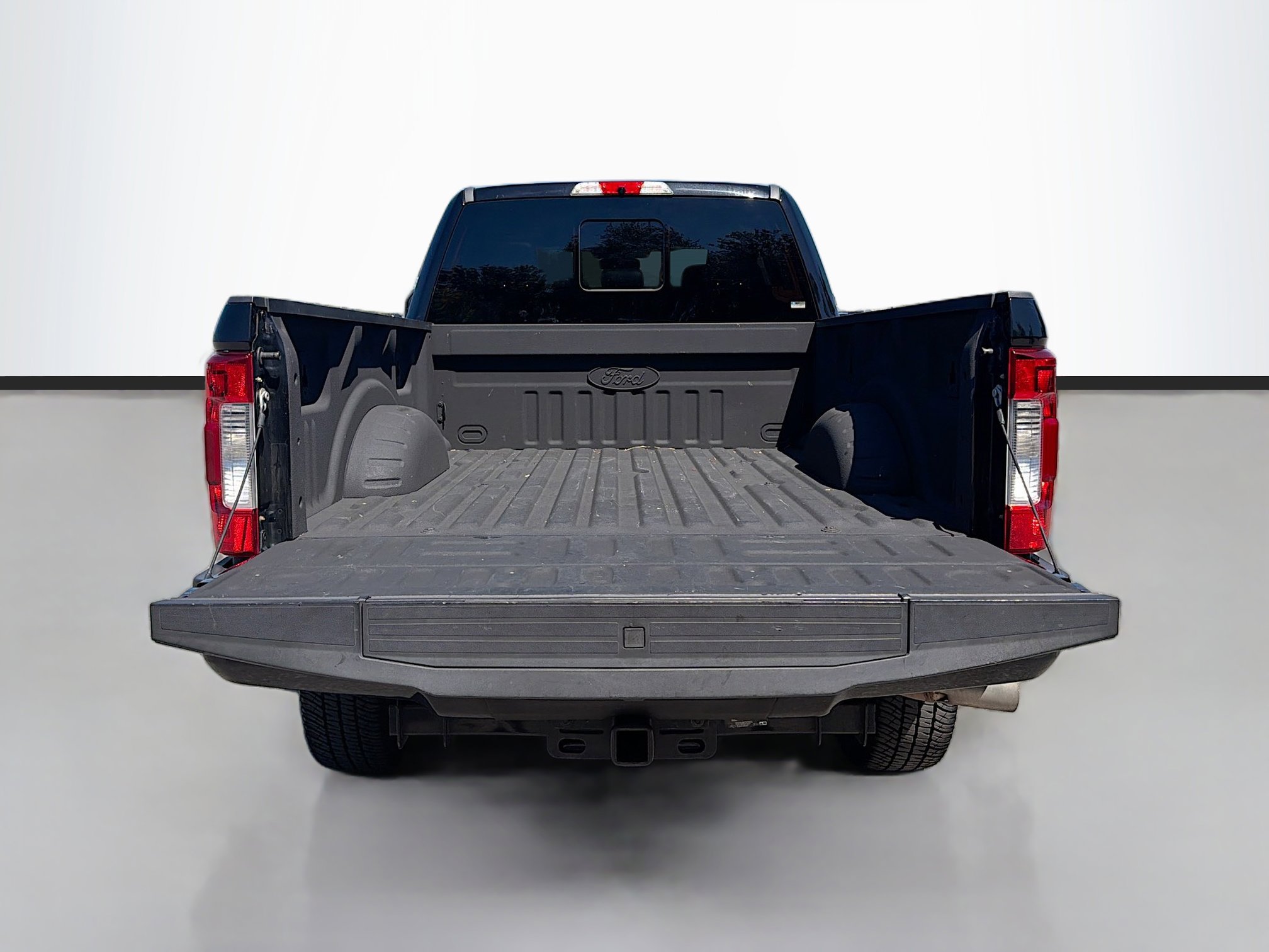 Used 2019 Ford F250 Lariat w/ Lariat Ultimate Package AWD/4WD image 12