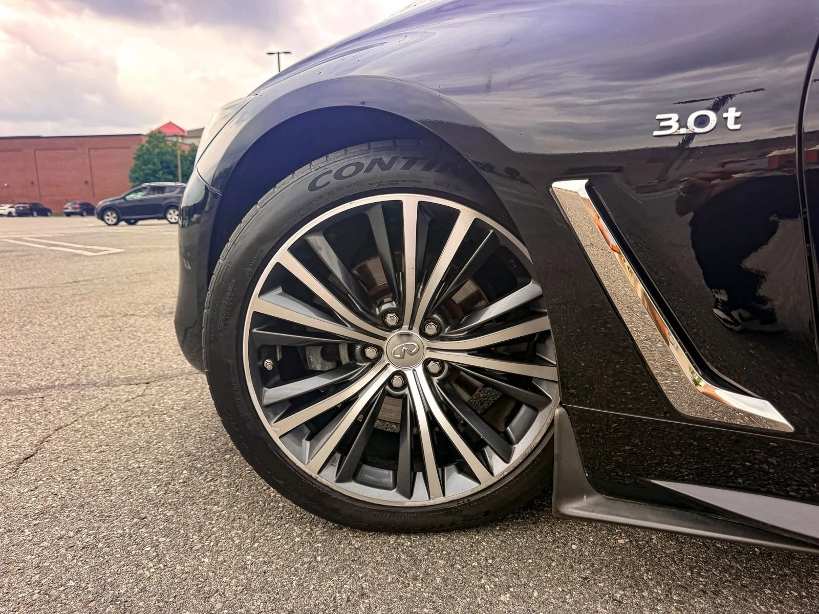 Used 2018 INFINITI Q60 3.0t Luxe AWD/4WD image 37