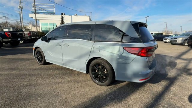 Used 2023 Honda Odyssey Sport image 6