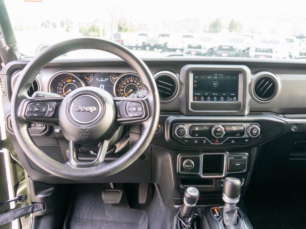 Used 2022 Jeep Wrangler Unlimited Sport image 13