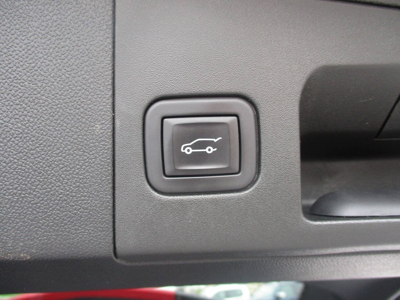 Used 2024 Cadillac XT5 Premium Luxury AWD/4WD image 17