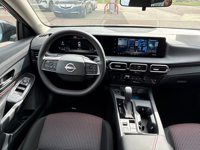 New 2027 Nissan Sentra SR w/ SR All Weather Package FWD image 11