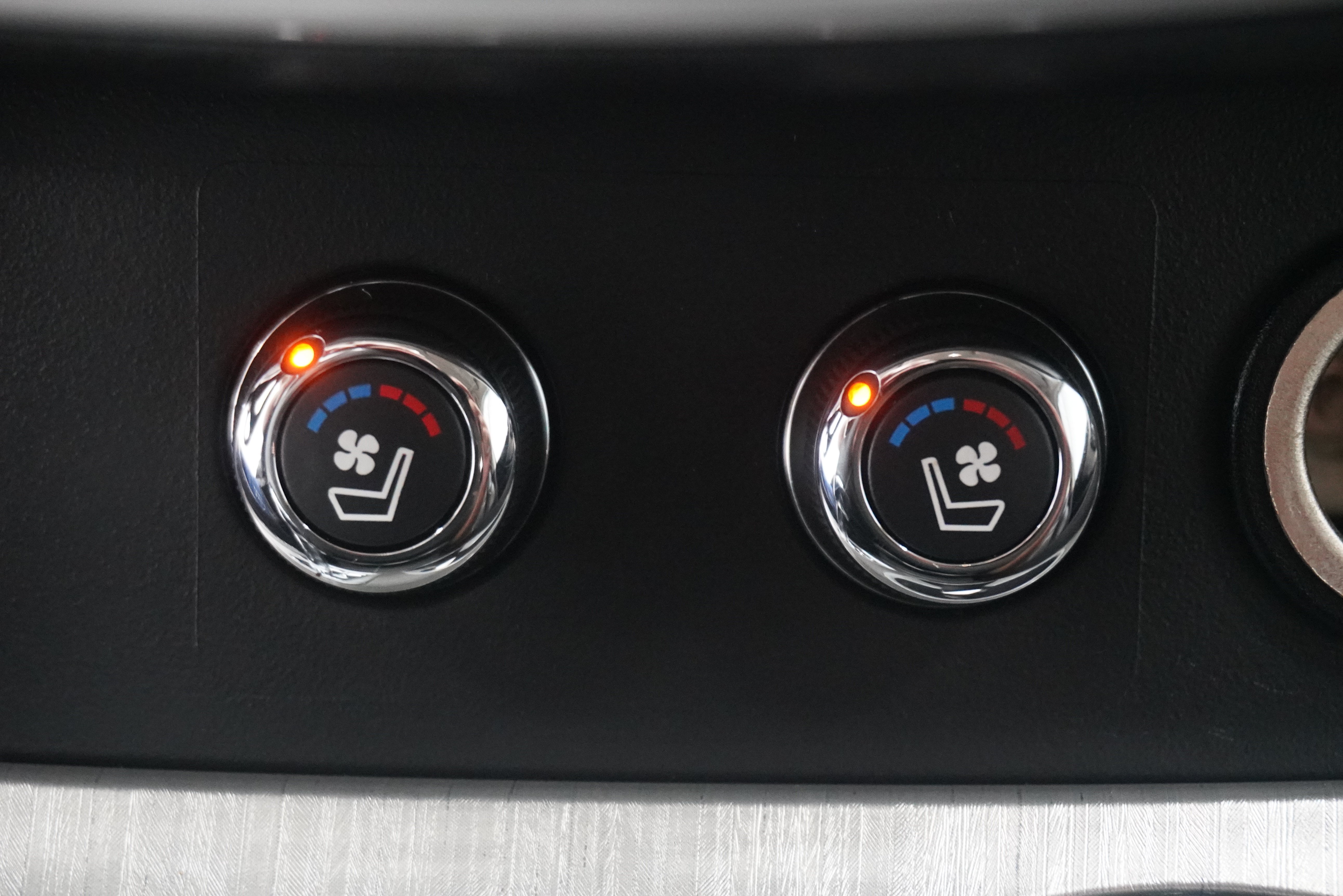 Used 2015 Nissan Murano Platinum FWD image 22