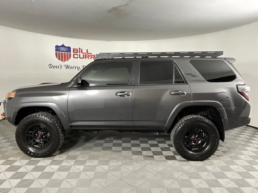 Used 2019 Toyota 4Runner TRD Off-Road AWD/4WD image 6