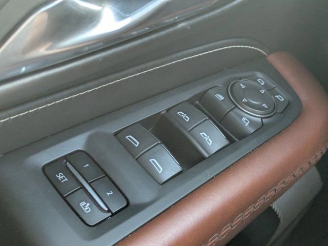 Used 2024 GMC Yukon XL Denali Ultimate image 19