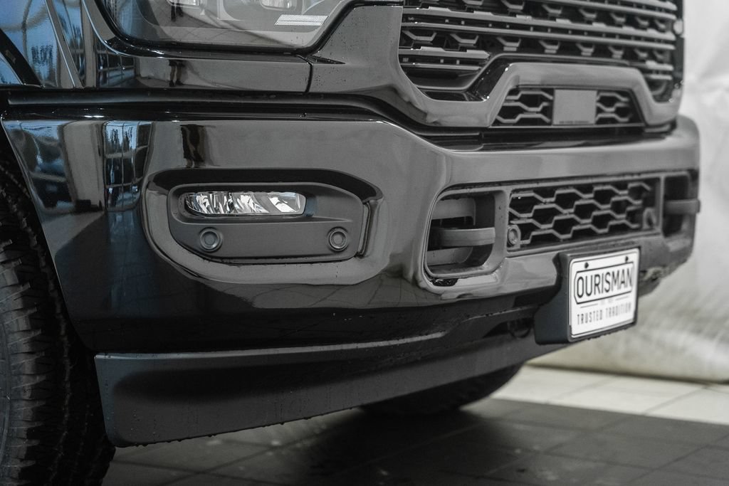 New 2026 RAM 2500 Limited AWD/4WD image 14