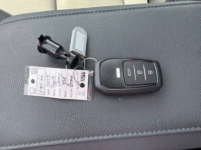 Used 2025 Toyota Camry XSE FWD image 6