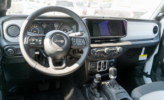 New 2026 Jeep Gladiator Sport AWD/4WD image 11