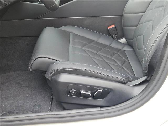 New 2025 BMW i5 M60 w/ Premium Package image 4