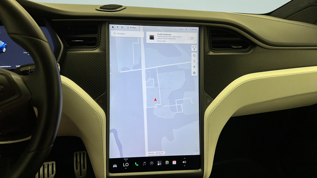 Used 2018 Tesla Model X 75D AWD/4WD image 17
