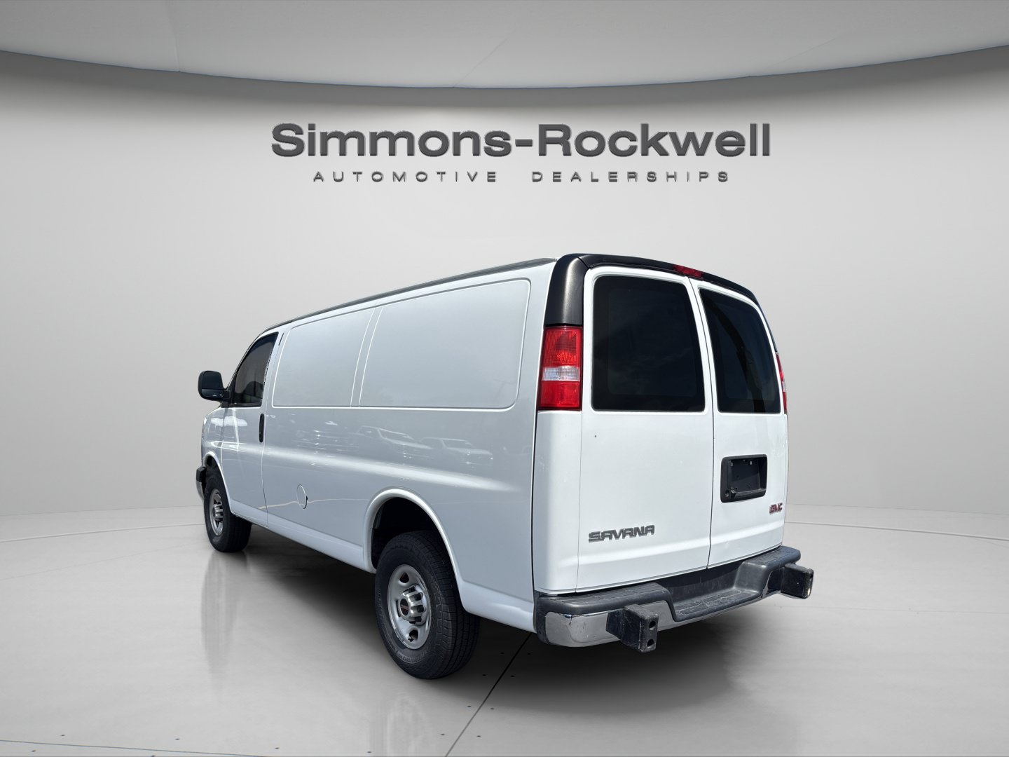 Used 2024 GMC Savana 2500 w/ Driver Convenience Package RWD image 3