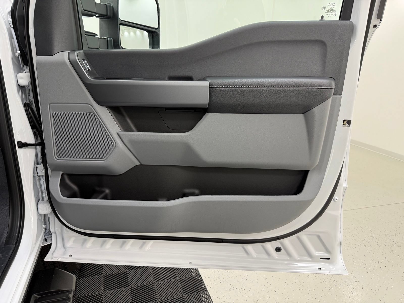 New 2026 Ford F250 XL w/ STX Appearance Package AWD/4WD image 28