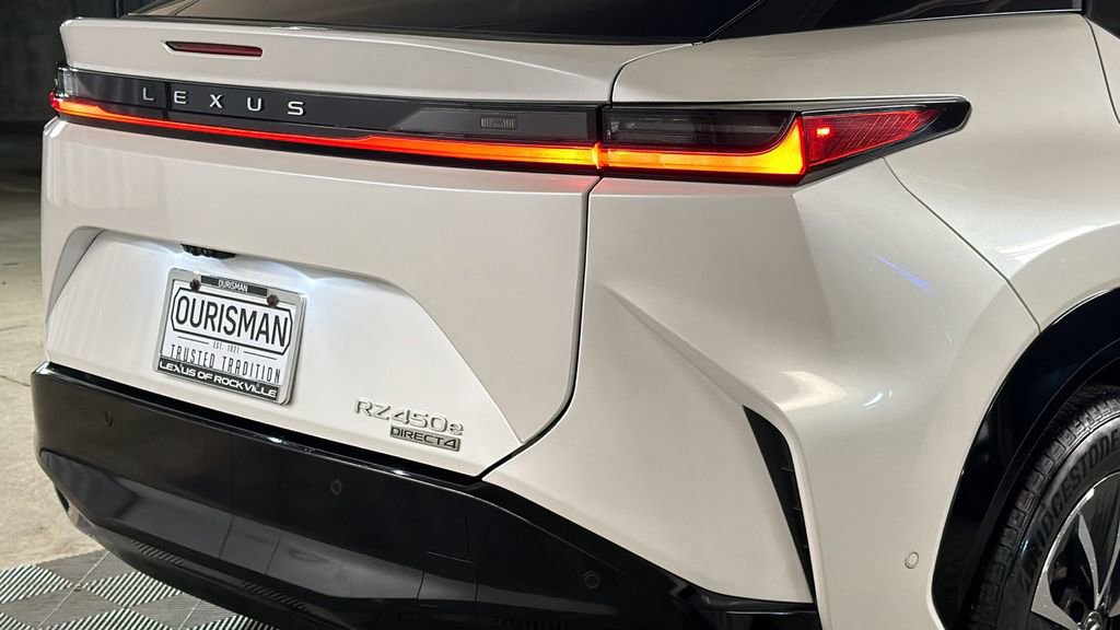 Certified 2023 Lexus RZ 450e Premium w/ Technology Package image 8