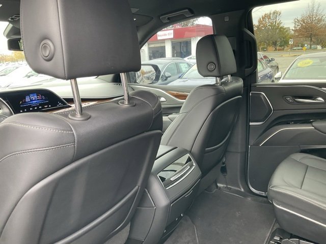 Used 2022 Cadillac Escalade Luxury image 40