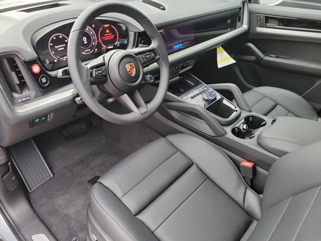 Used 2026 Porsche Cayenne AWD/4WD image 4