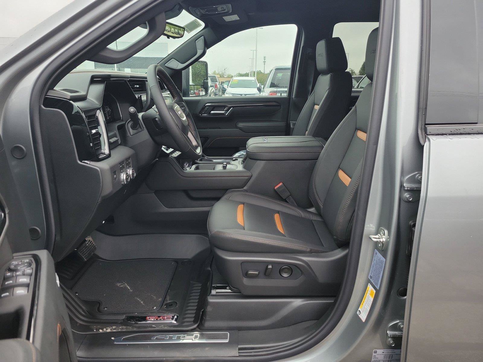 New 2026 GMC Sierra 2500 AT4 w/ AT4 Premium Plus Package AWD/4WD image 15