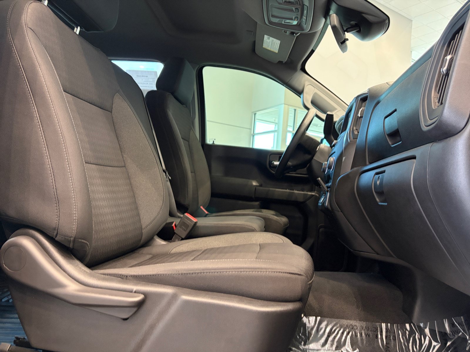 Used 2022 Chevrolet Silverado 1500 Custom AWD/4WD image 30