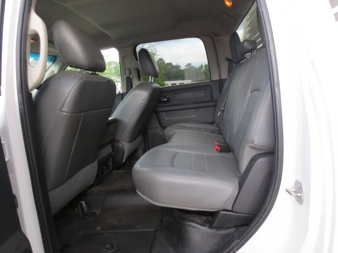 Used 2017 RAM 3500 Tradesman AWD/4WD image 9
