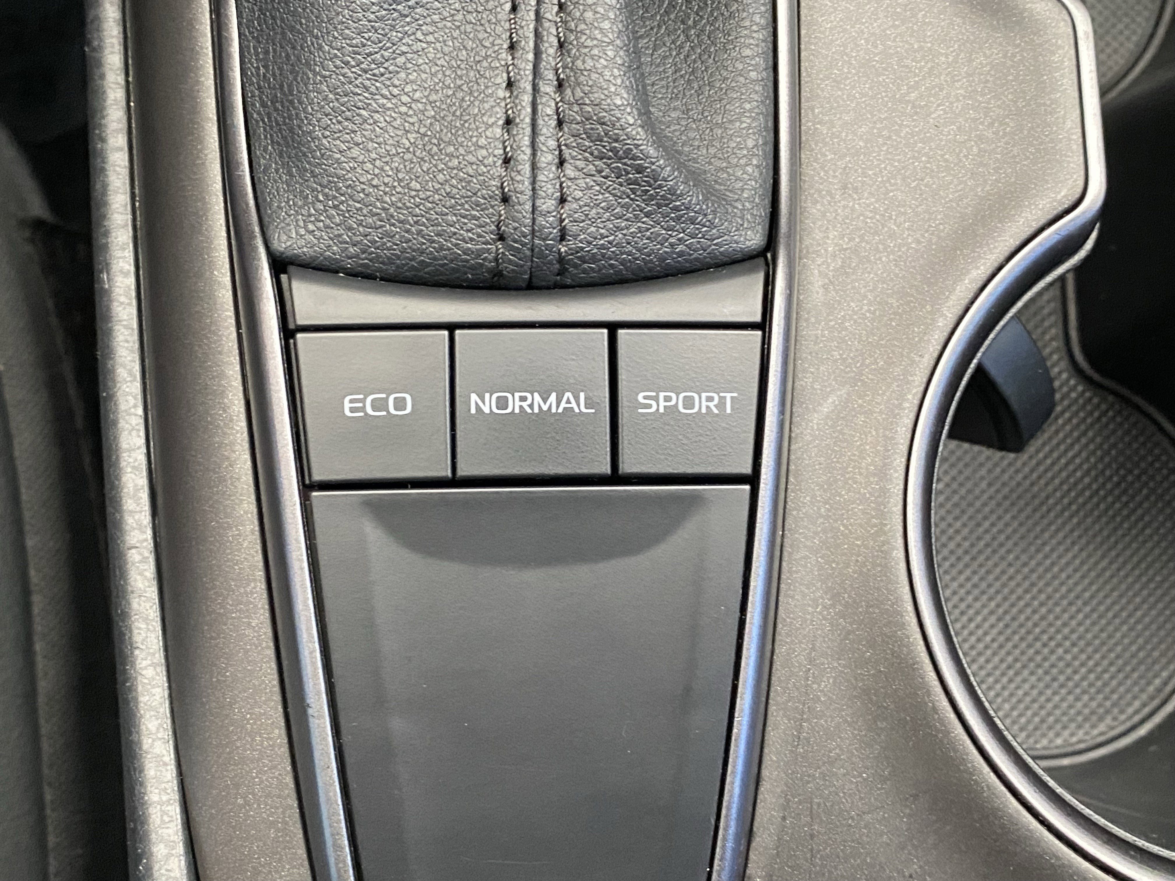 Used 2023 Toyota Camry SE image 22