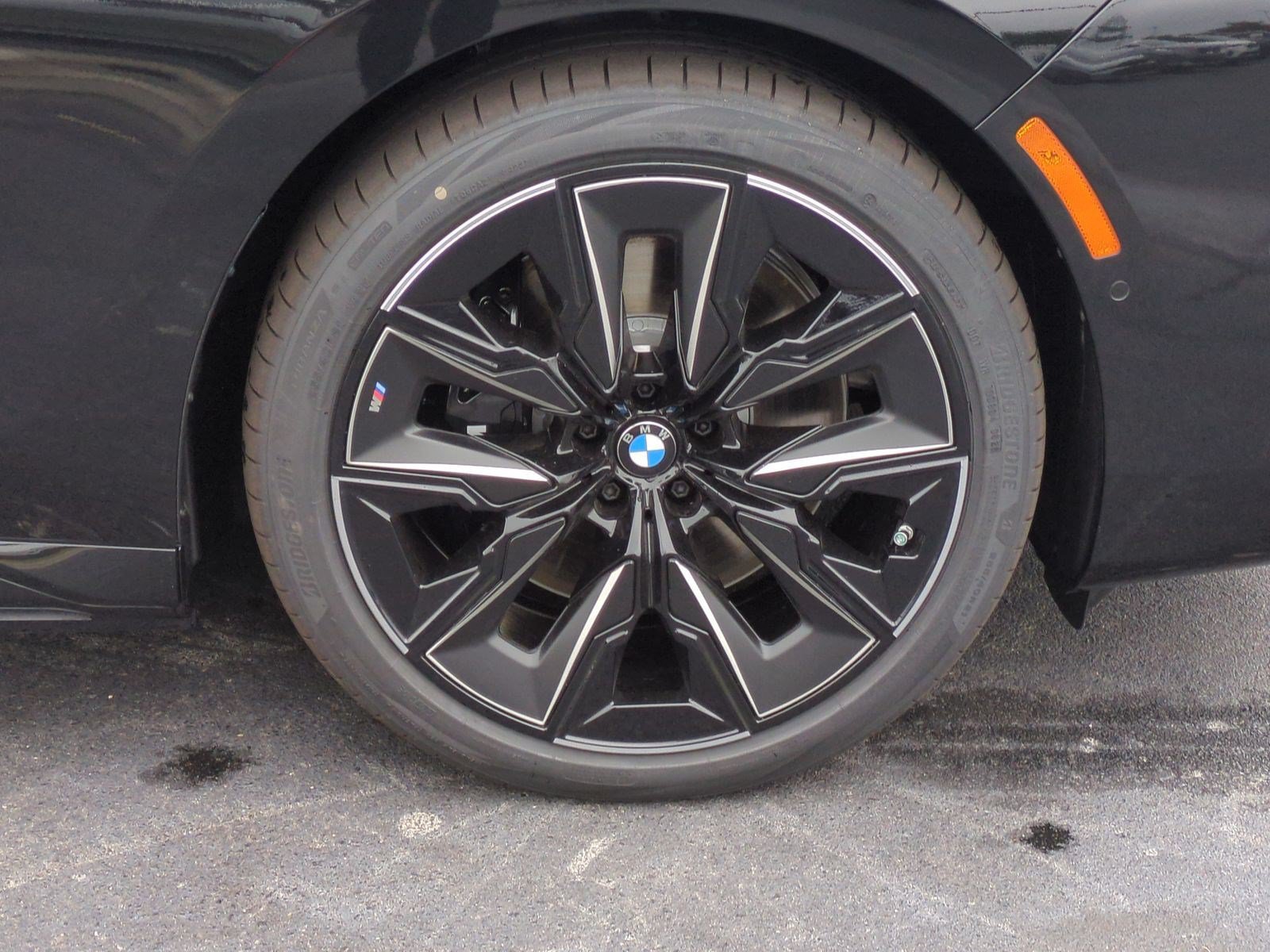 New 2026 BMW i7 xDrive60 AWD/4WD image 13