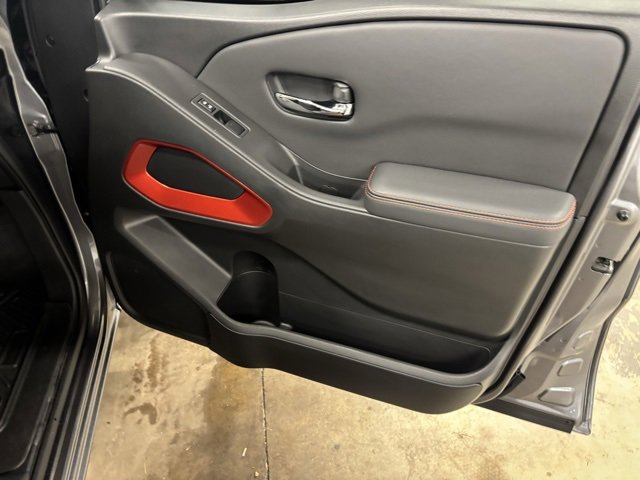 Used 2024 Nissan Frontier PRO-4X w/ Off-Road Protection Package image 22