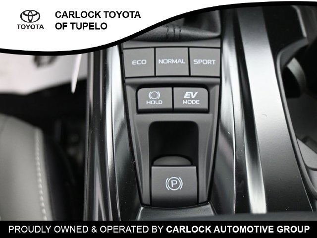 Used 2026 Toyota Camry SE w/ Convenience Package FWD image 16