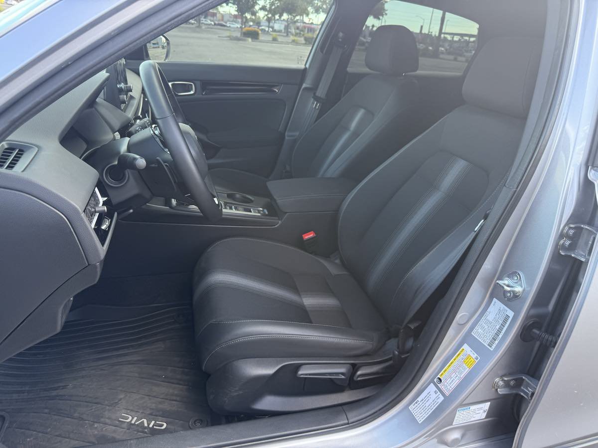 Used 2025 Honda Civic Sport image 13