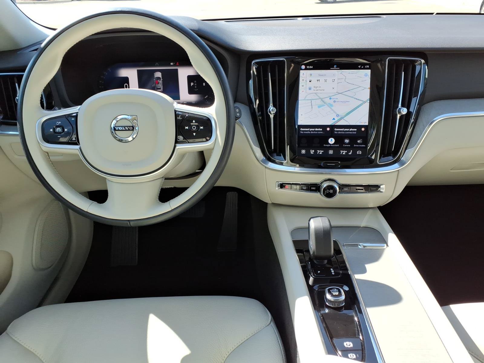 Certified 2025 Volvo V60 B5 Cross Country Plus AWD/4WD image 13
