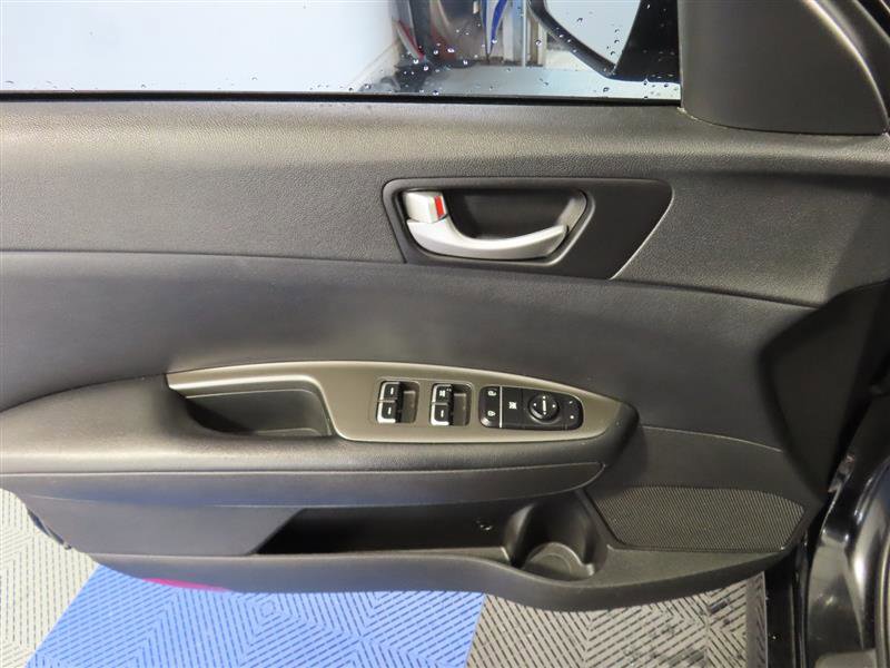 Used 2019 Kia Optima LX FWD image 14