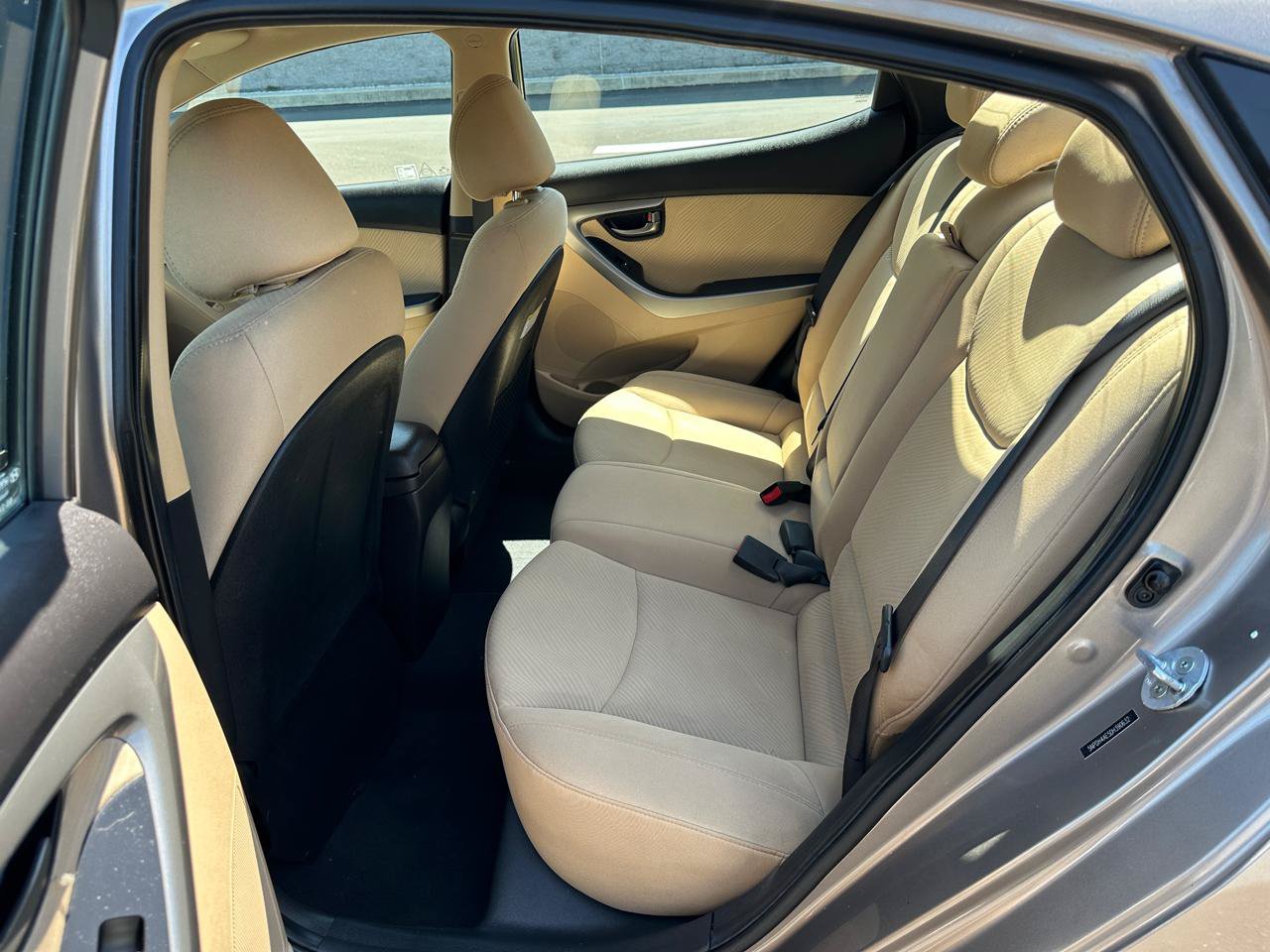 Used 2013 Hyundai Elantra GLS w/ Preferred Pkg FWD image 13