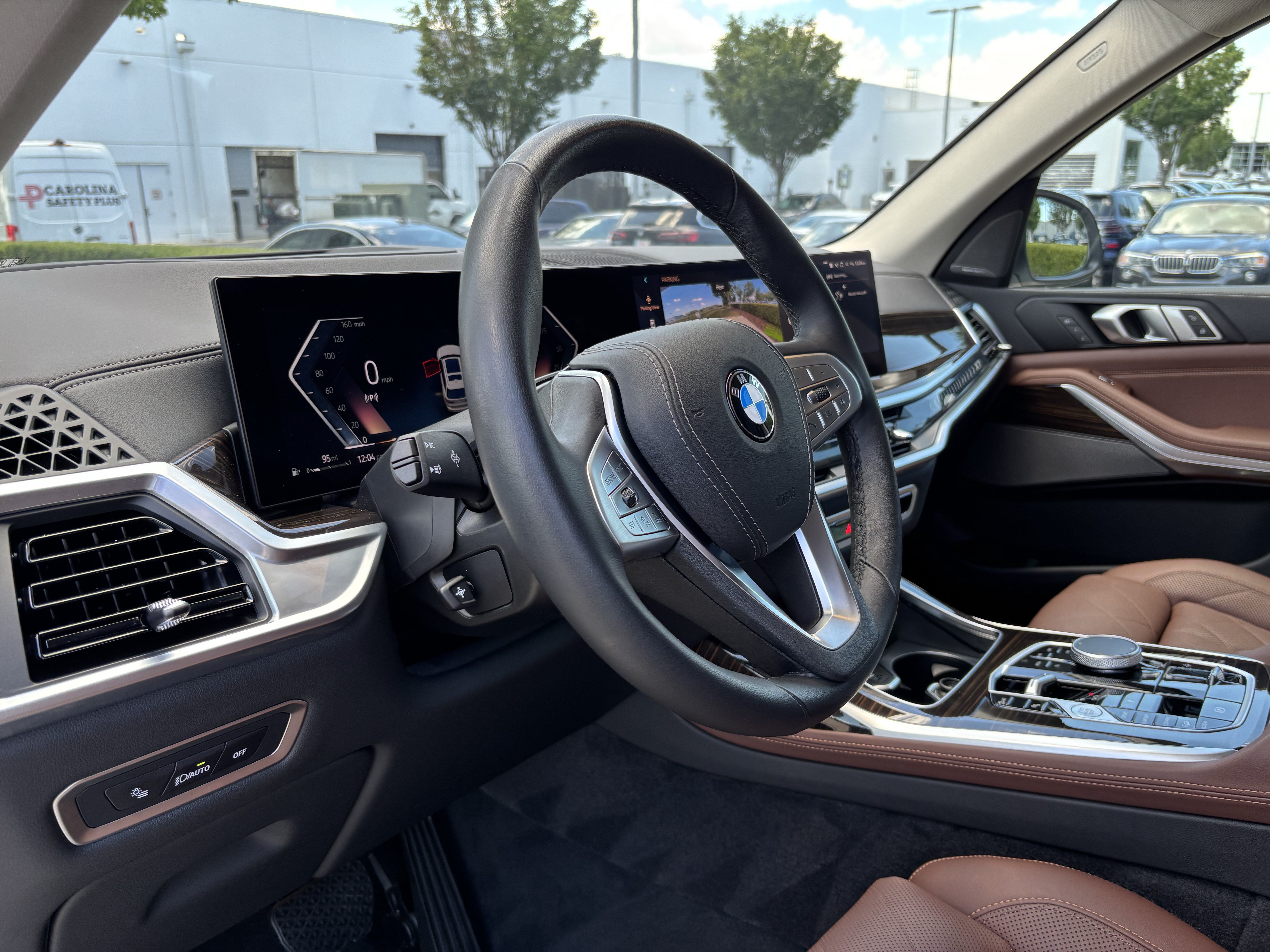 Certified 2025 BMW X7 xDrive40i AWD/4WD image 16