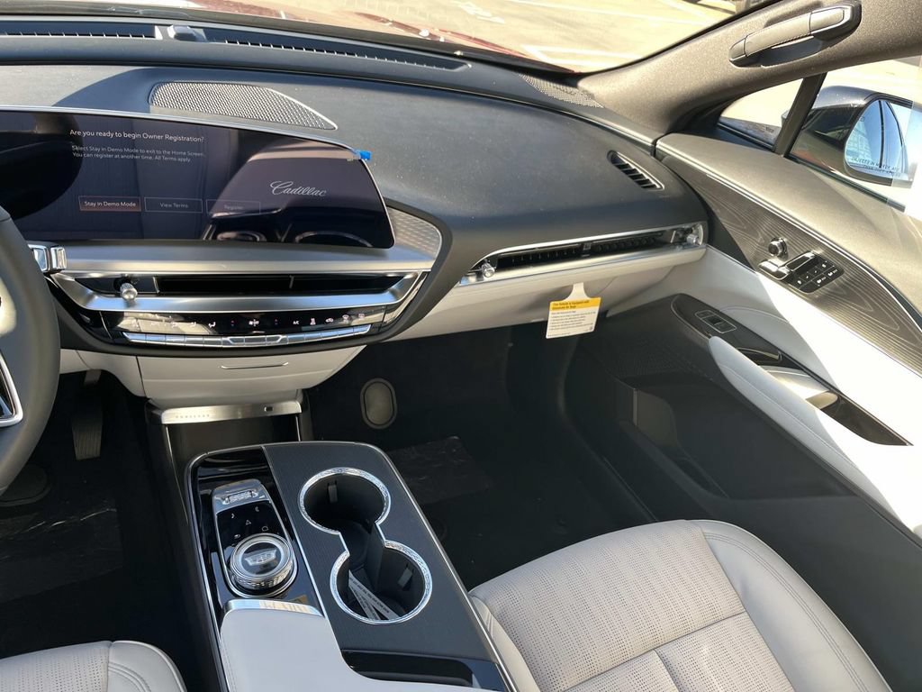 New 2026 Cadillac Lyriq Sport AWD/4WD image 15