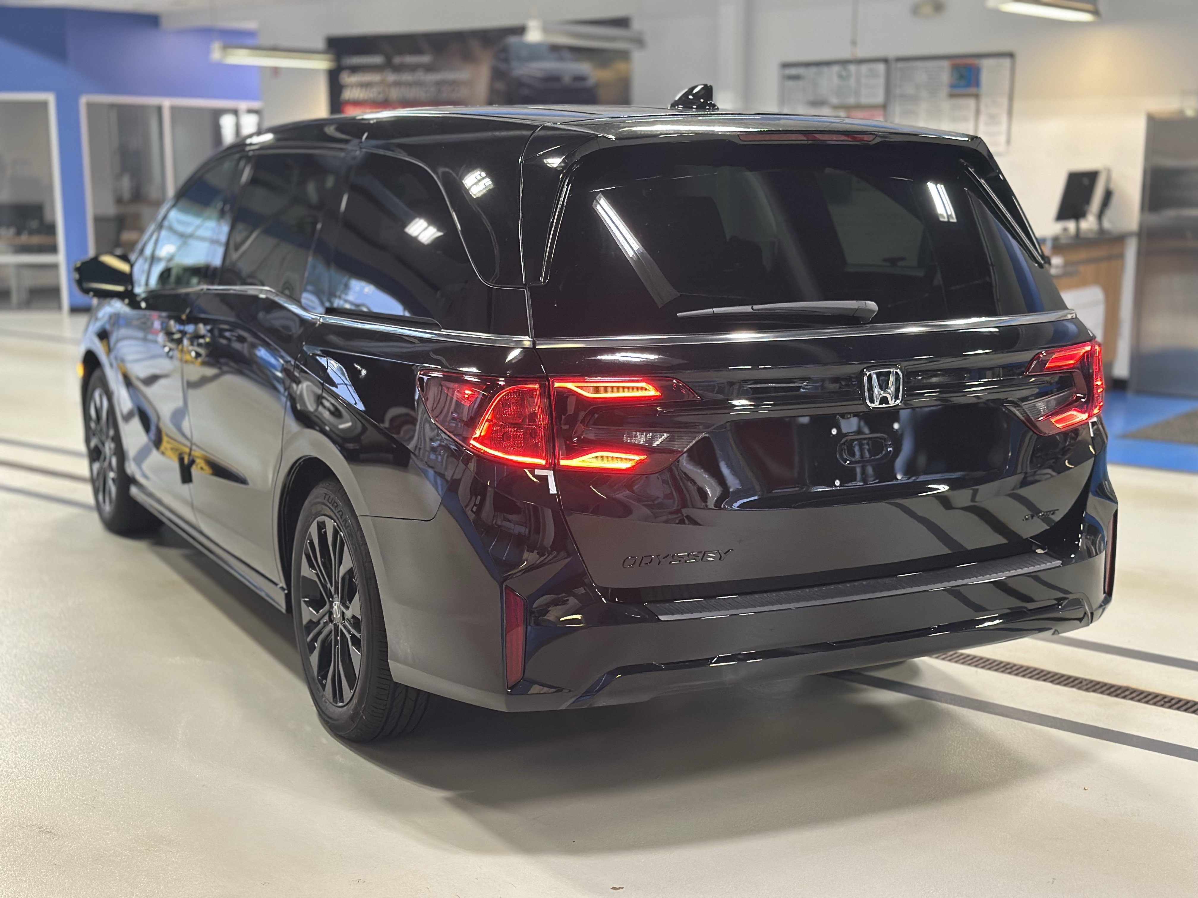 New 2026 Honda Odyssey Sport-L image 9