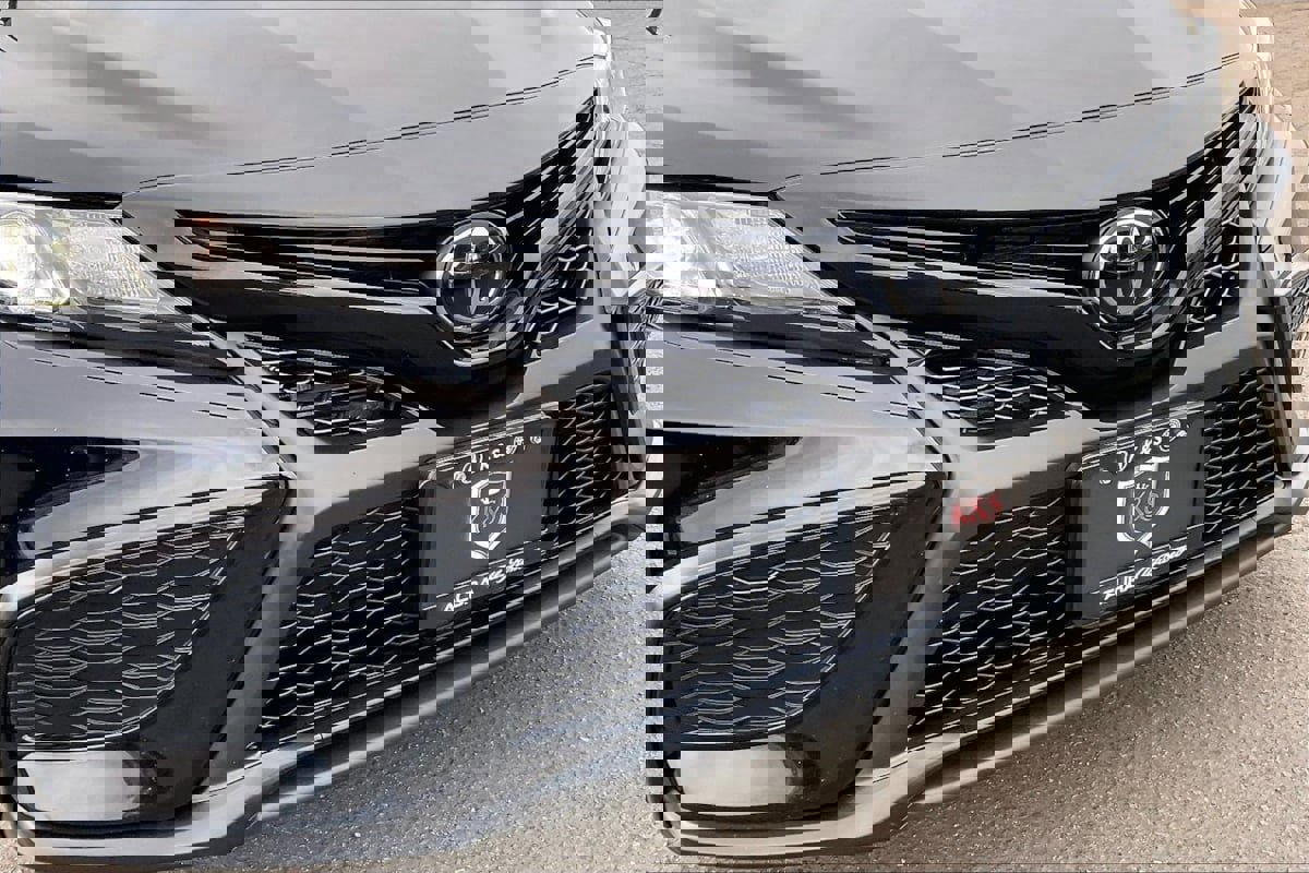 Used 2024 Toyota Camry SE image 25