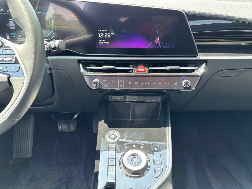 Used 2025 Kia Niro EX w/ EX Cold Weather Package FWD image 19