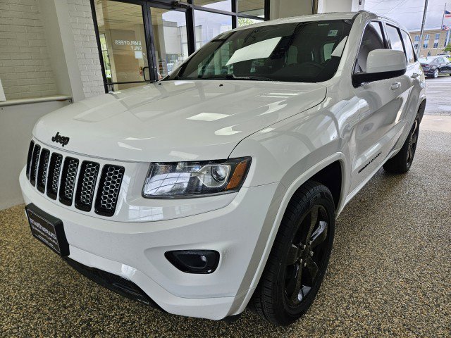 Used 2015 Jeep Grand Cherokee Altitude AWD/4WD image 5