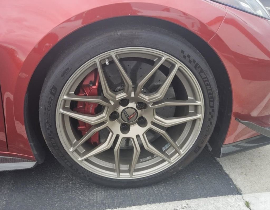 Used 2023 Chevrolet Corvette Z06 w/ Z07 Performance Package image 2